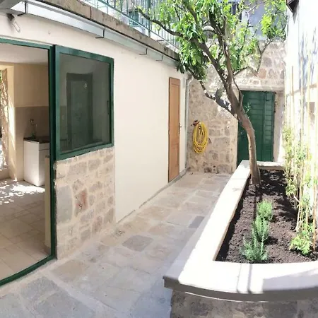 Authentico Deluxe Stari Grad Villa Exterior photo