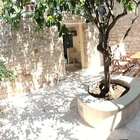 Authentico Deluxe Stari Grad Villa Exterior photo